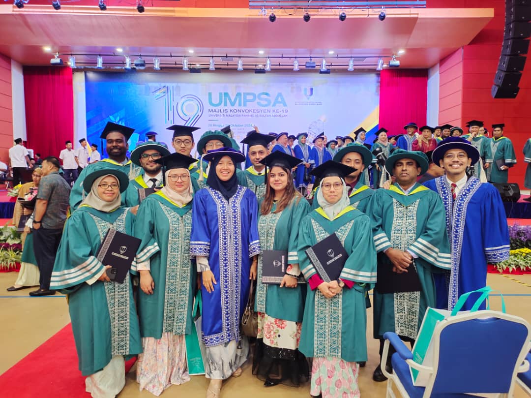 Setinggi-tinggi Tahniah diucapkan kepada graduan Program Sarjana dan Doktor Falsafah Fakulti Teknologi Kejuruteraan Awam di atas penganugerahan di Majlis Konvokesyen UMPSA Kali Ke-19 pada 26 Oktober 2024 bertempat di UMPSA Gambang